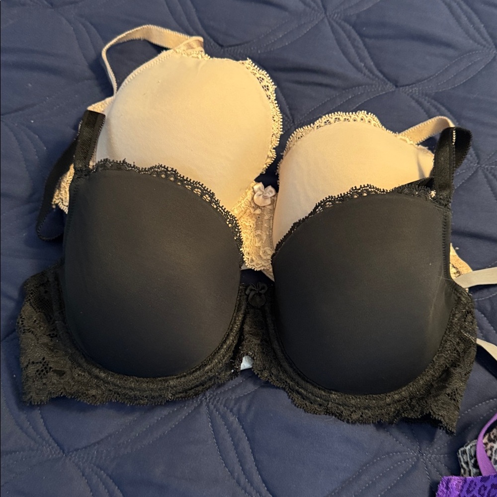 Victoria’s Secret Women's Solid and Leopard Print Mix Bra Set - Picture 2 of 3